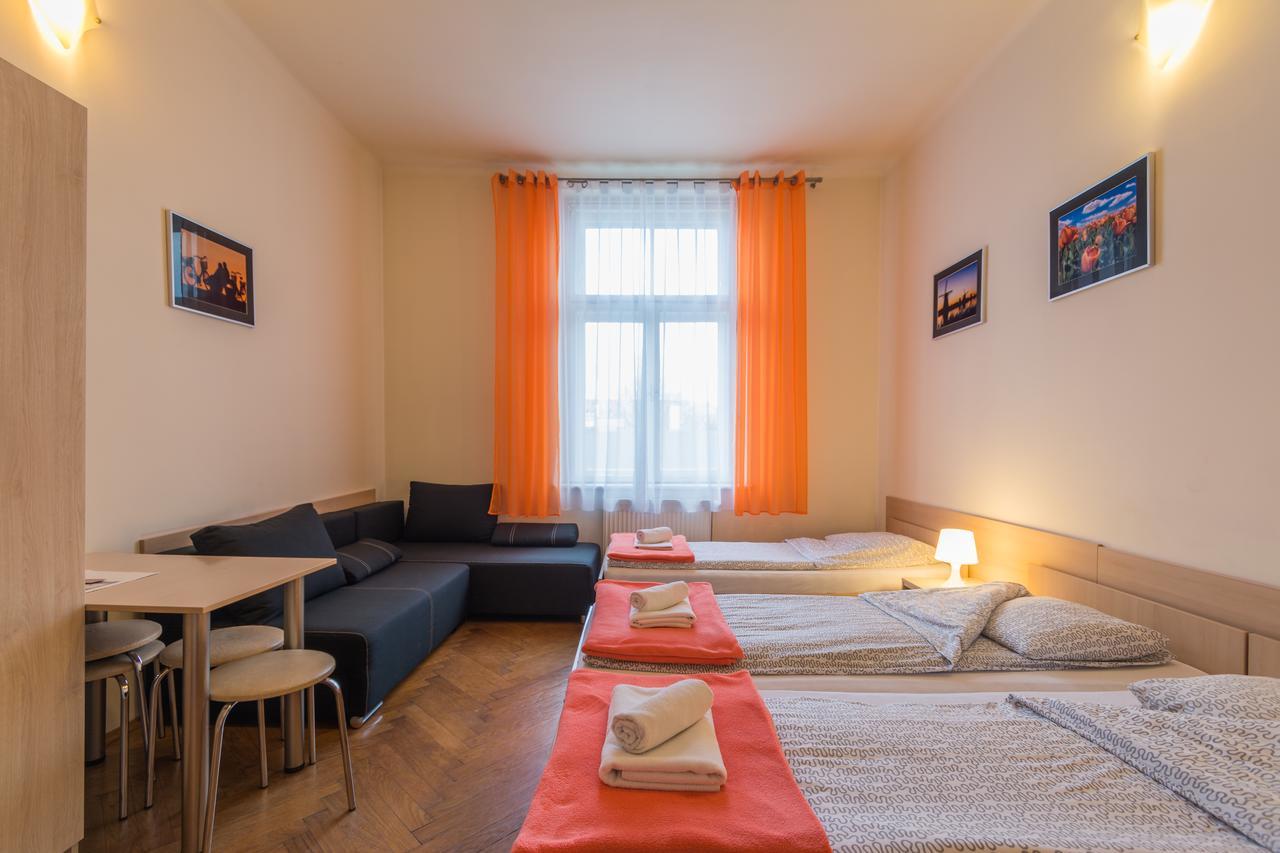 Euro-Room Rooms & Apartments Krakow Exterior photo